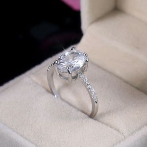 Beautiful 925 Silver Filled White Sapphire Ring